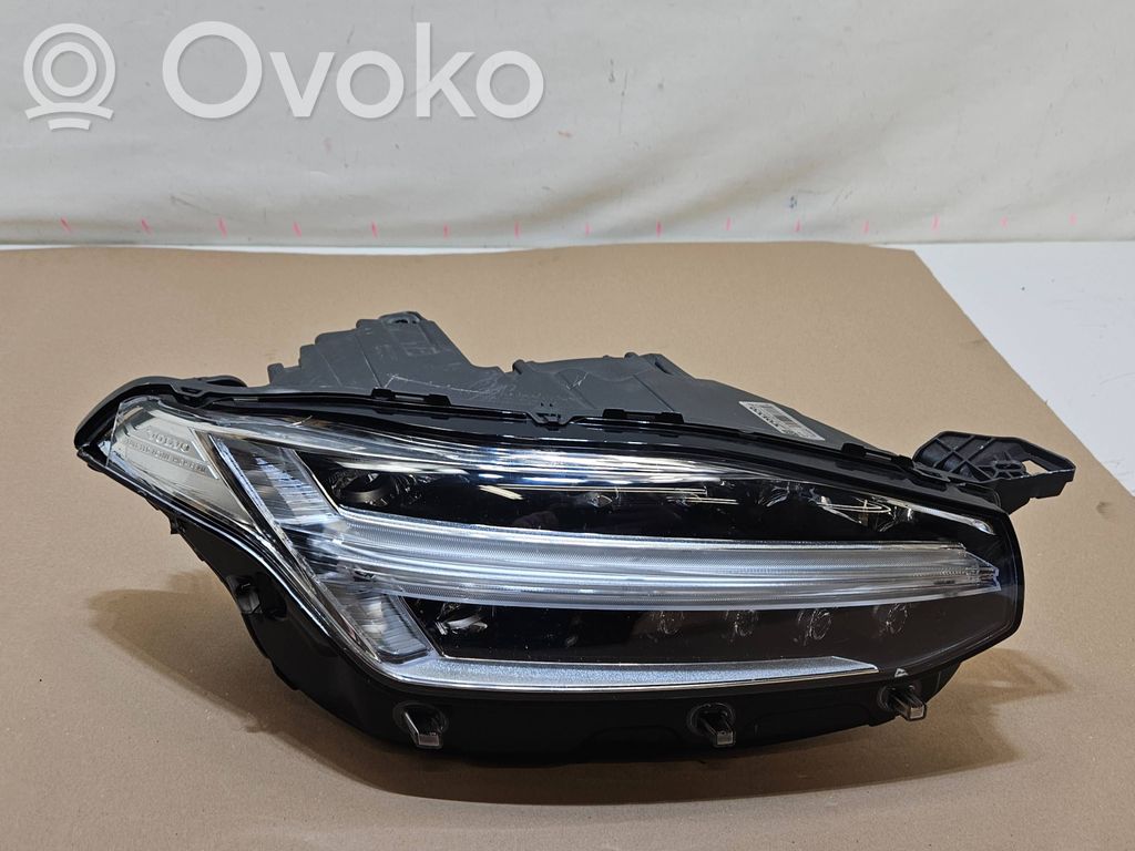 Volvo XC90 Scheinwerfer 
