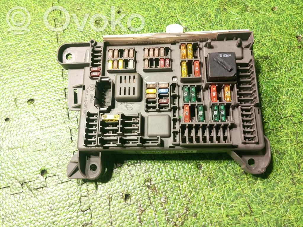 BMW X5M E70 Fuse module 