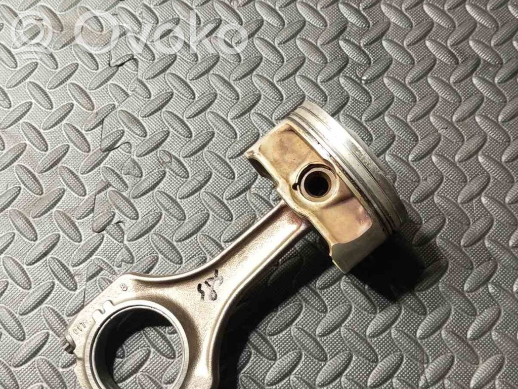 BMW M5 Piston 