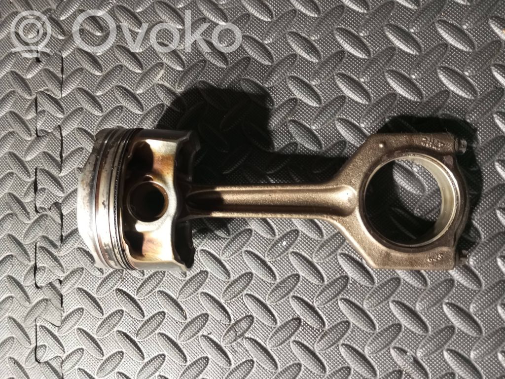 BMW 5 F10 F11 Piston avec bielle 