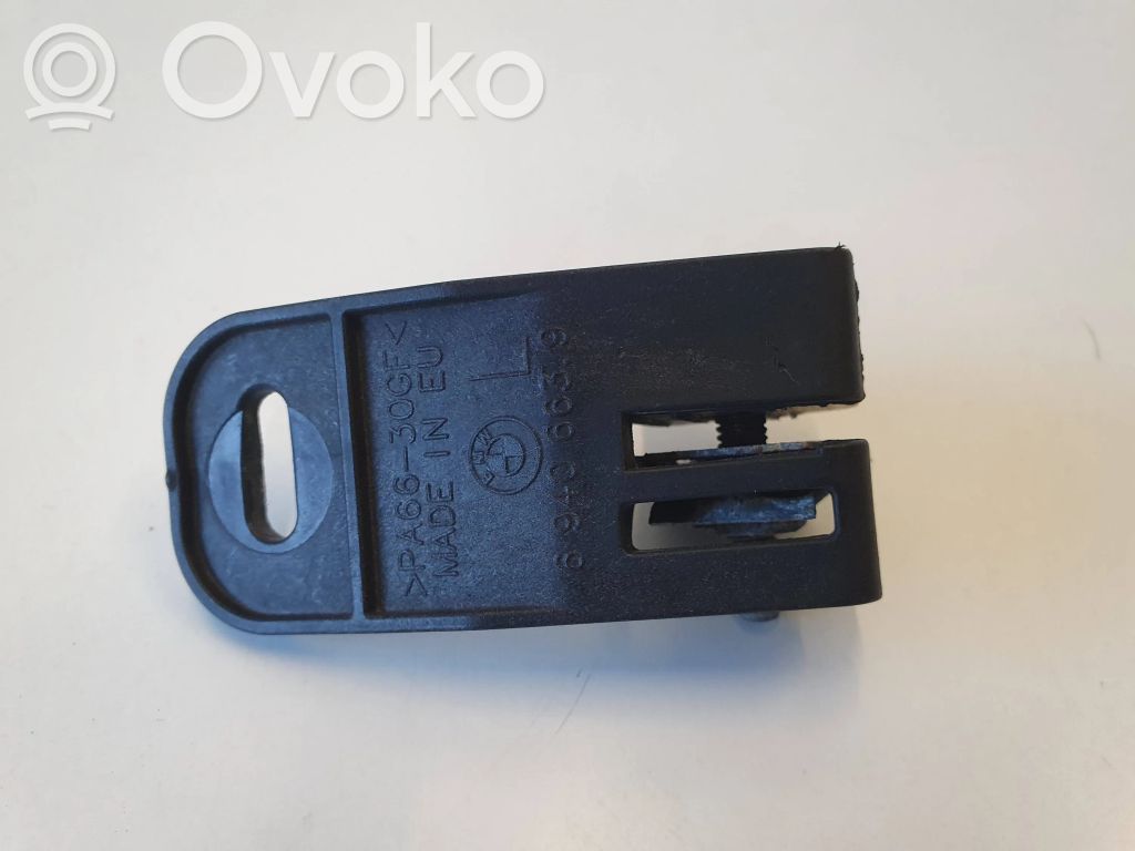BMW 1 E82 E88 Headlight/headlamp mounting bracket 