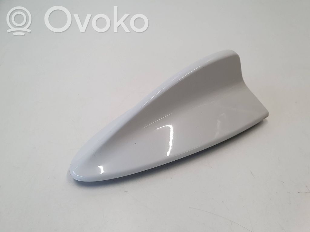 BMW 1 E82 E88 Stogo (GPS) antenos dangtelis 