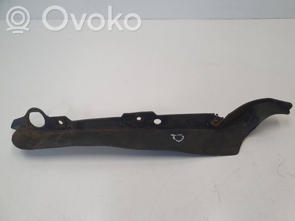 BMW 1 E82 E88 Apakšējā bampera daļa (lūpa) 
