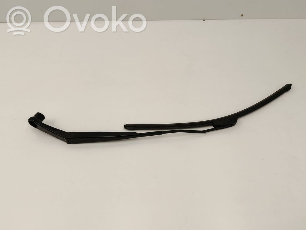 Dodge Challenger Priekinio stiklo valytuvų kojelė 