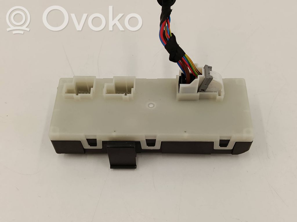 BMW 4 G22 G23 G24 G26 Tailgate/trunk control unit/module 