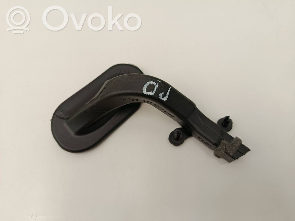BMW 2 F46 Cita veida salona detaļa 