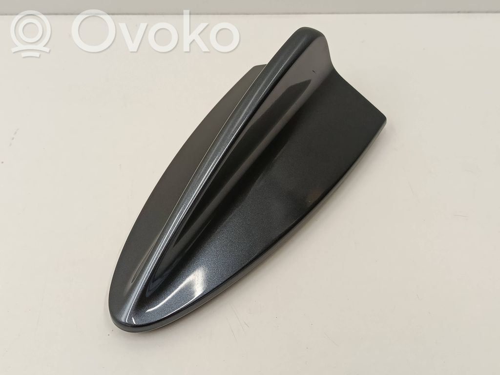 BMW X1 E84 Kattoantennin (GPS) suoja 