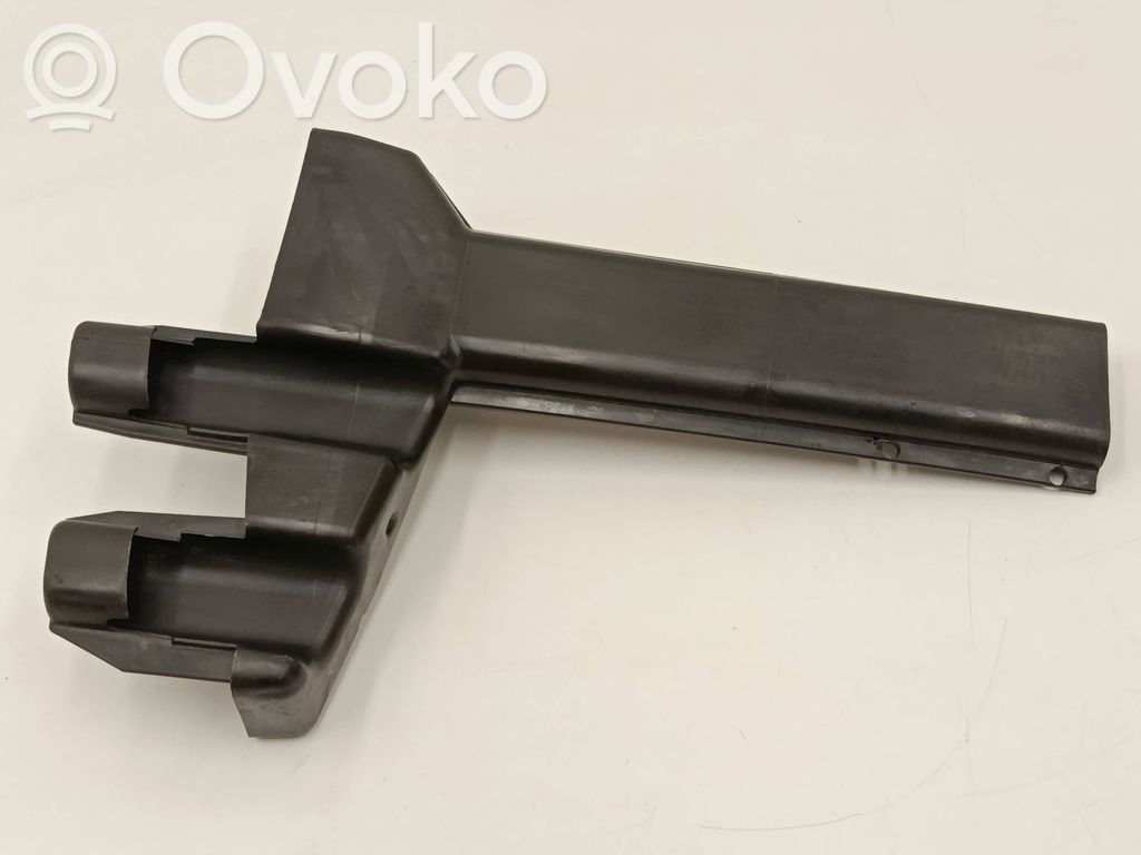 BMW X3 F25 Kita variklio skyriaus detalė 