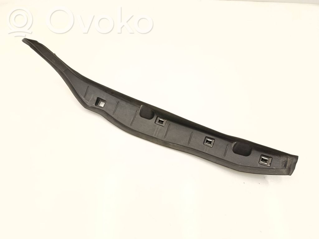 Panel wykończeniowy błotnika   7395549