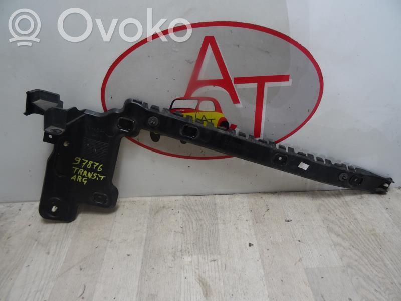 Rear bumper mounting bracket