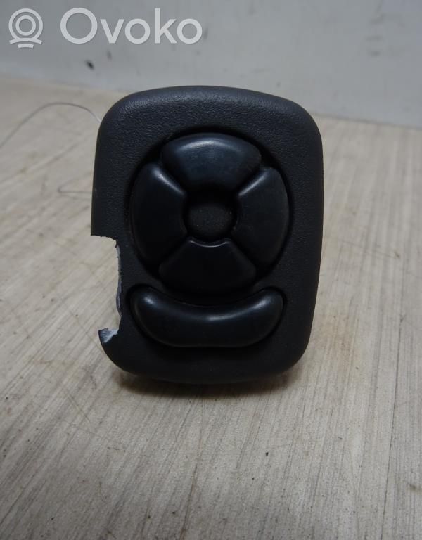 Wing mirror switch