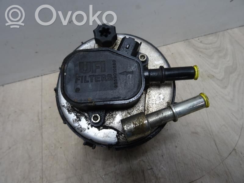Volvo C30 Obudowa filtra paliwa 