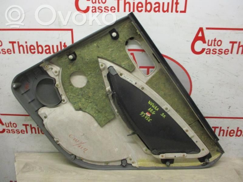 Daewoo Nubira Moldura del tarjetero del panel de la puerta trasera 