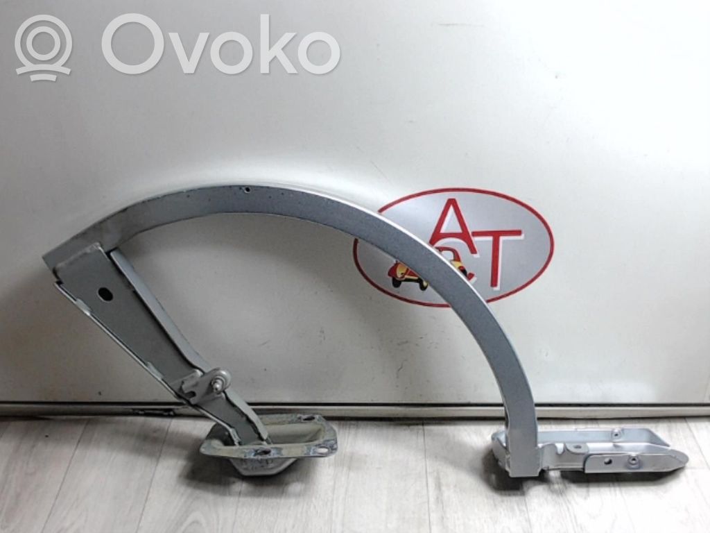 Tailgate/trunk/boot hinge