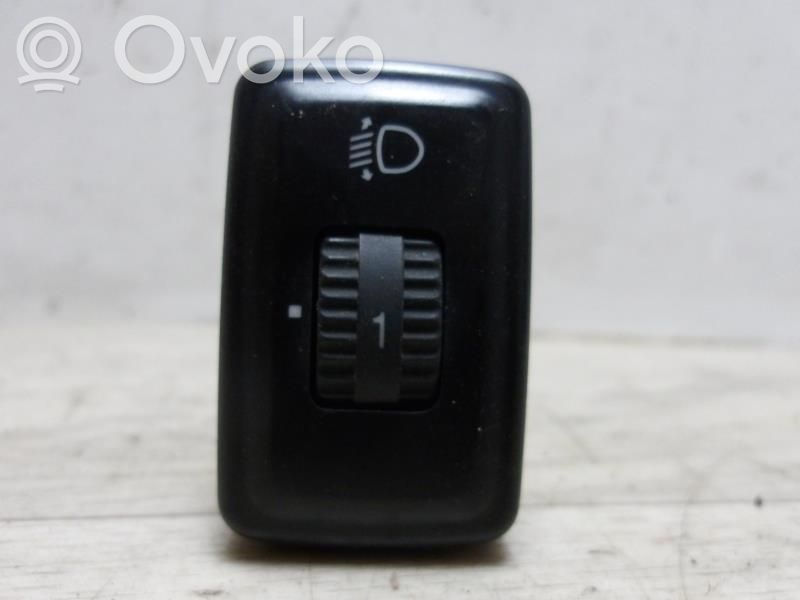 Headlight level height control switch