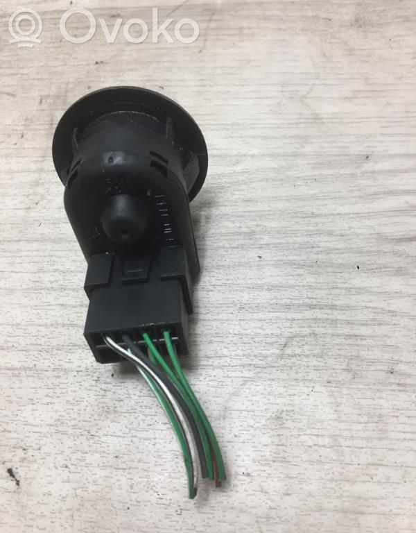 Wing mirror switch   8200214919,8200214919