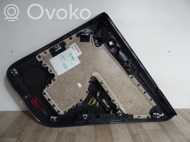 Volkswagen Tiguan Poszycie drzwi tylnych