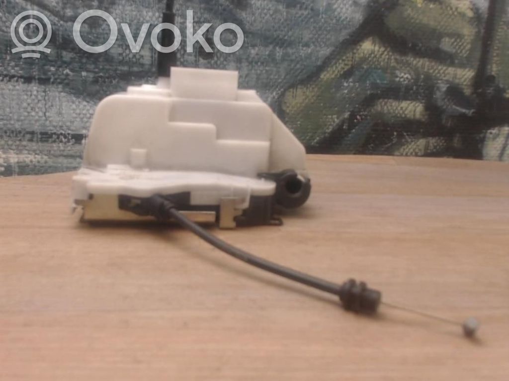 Priekšpusē slēdzene   9170T9,9170T9