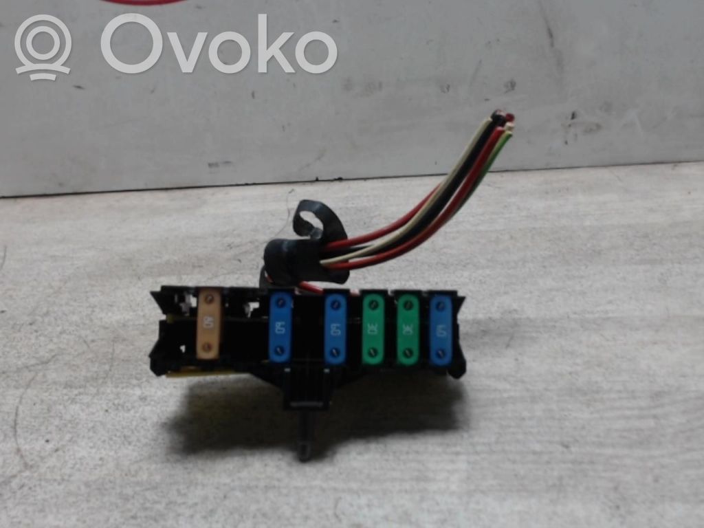 Citroen C3 Picasso Fuse box set 