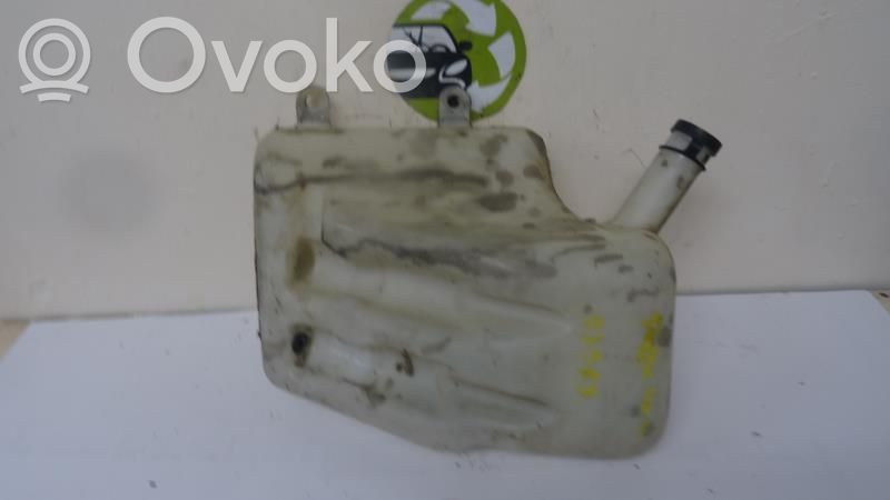 Logu šķidruma tvertne