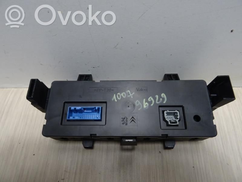 Peugeot 1007 Climate control unit 