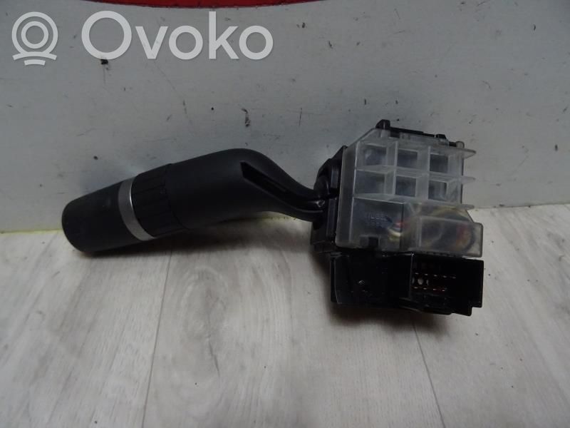 Mazda 3 II Steering wheel buttons/switches 