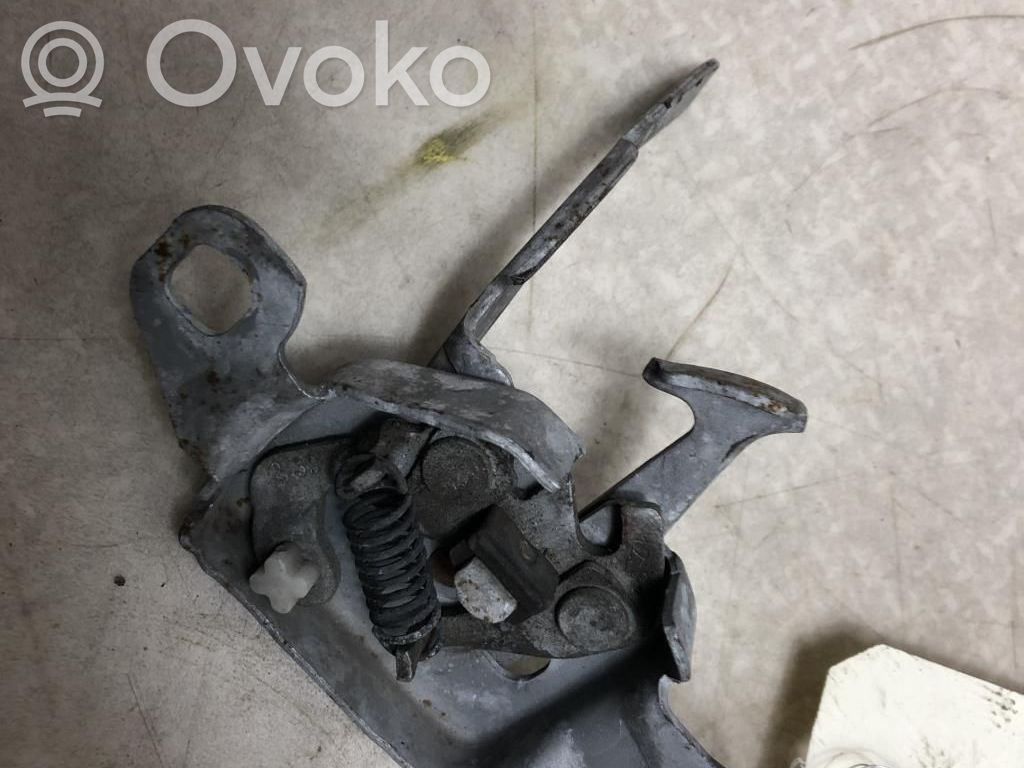 Dacia Duster Spyna variklio dangčio 