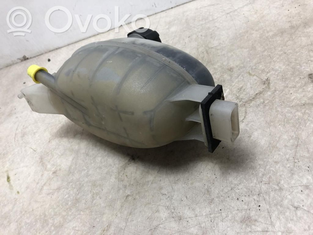 Renault Trafic II (X83) Vase d'expansion / réservoir de liquide de refroidissement 