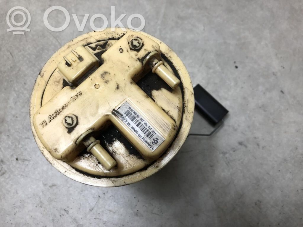 Renault Clio IV Pompă combustibil în rezervor 