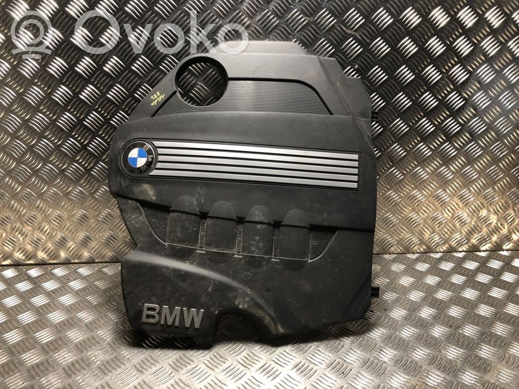BMW 1 E82 E88 Variklio dangtis (apdaila) 