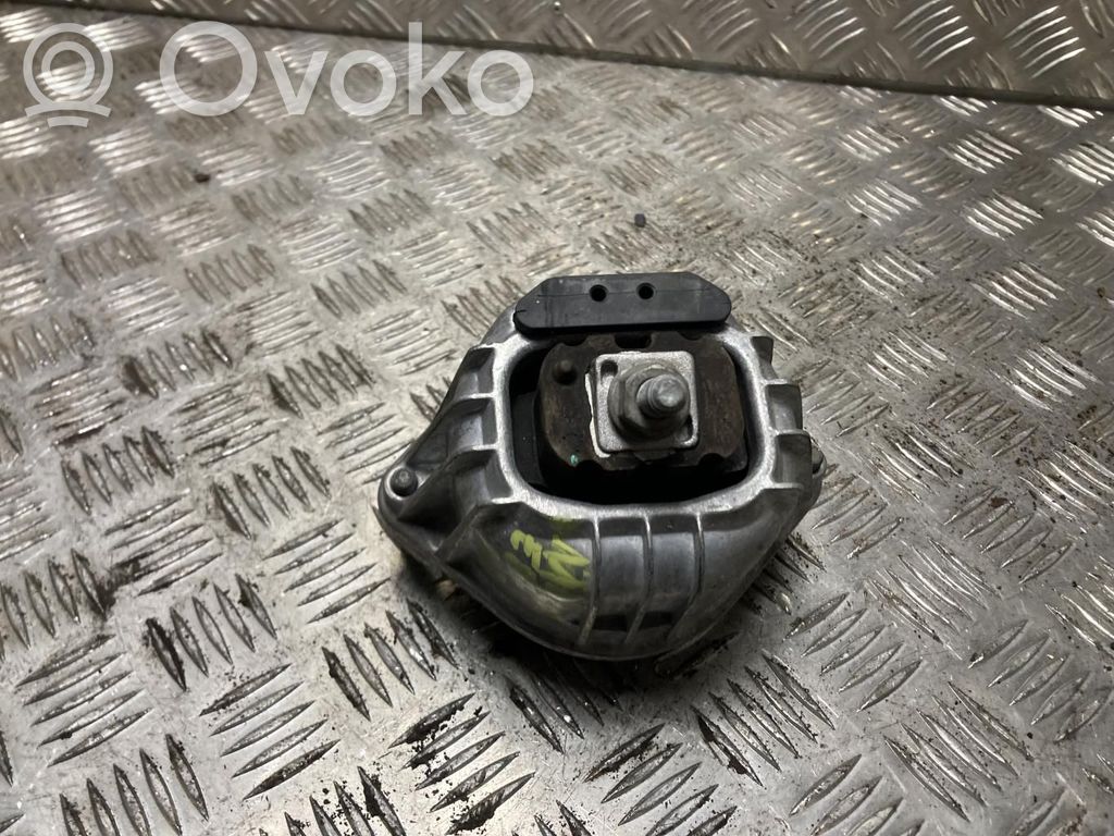 BMW 1 E81 E87 Engine mount bracket 