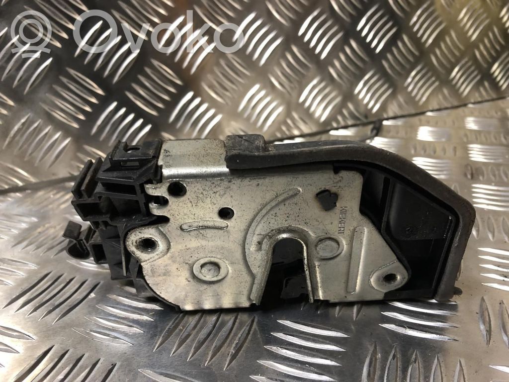 BMW X5 E70 Front door lock 