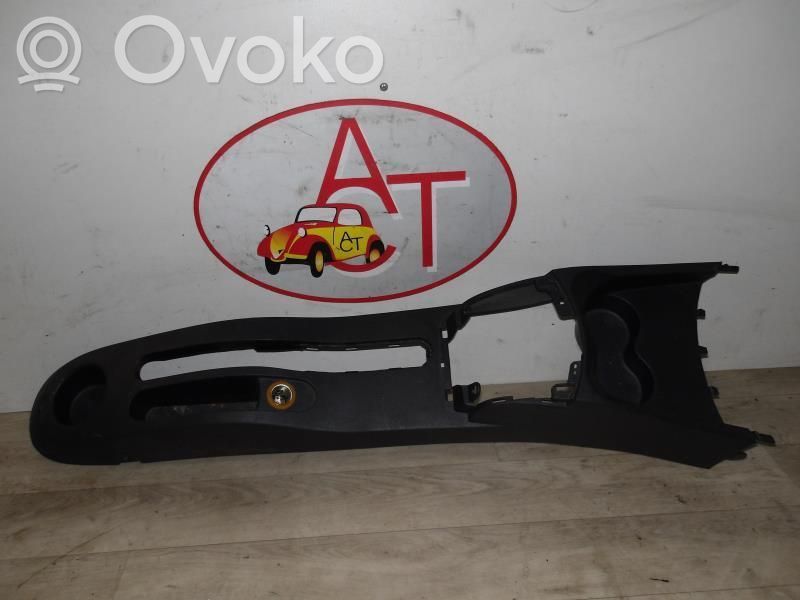 Renault Clio III Center console 