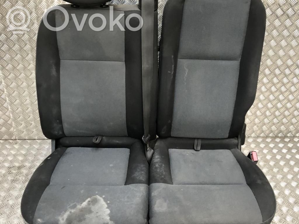 Kaksoisetuistuin   861017008R,861017008R