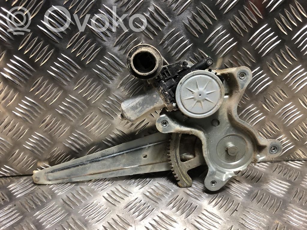 Toyota RAV 4 (XA30) Meccanismo di sollevamento del finestrino posteriore senza motorino