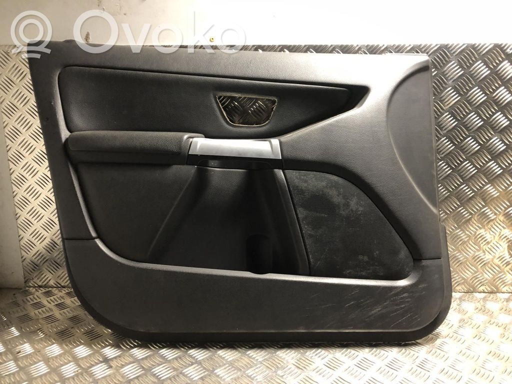 Volvo XC90 Priekšējo durvju apdare 