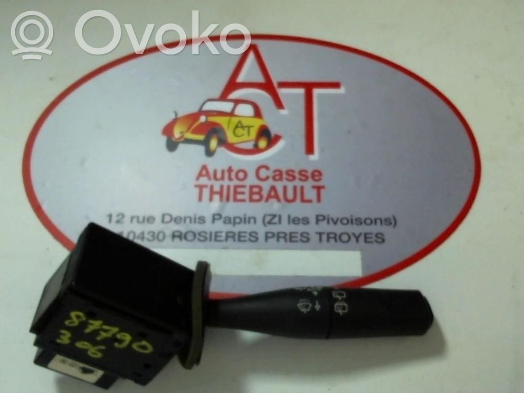 Peugeot 306 Boutons / interrupteurs volant