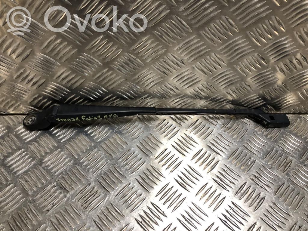 Skoda Roomster (5J) Braccio della spazzola tergicristallo anteriore