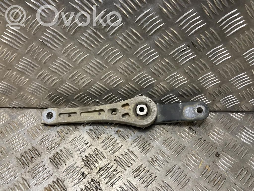 Volkswagen Scirocco Engine mount bracket 