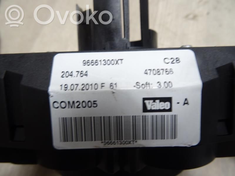 Peugeot 207 Boutons / interrupteurs volant 