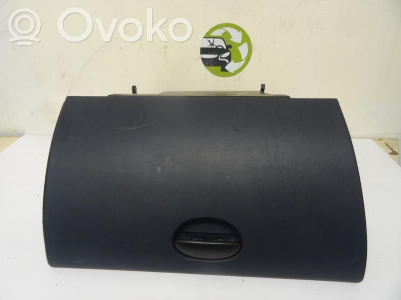 Peugeot 1007 Handschuhfach 