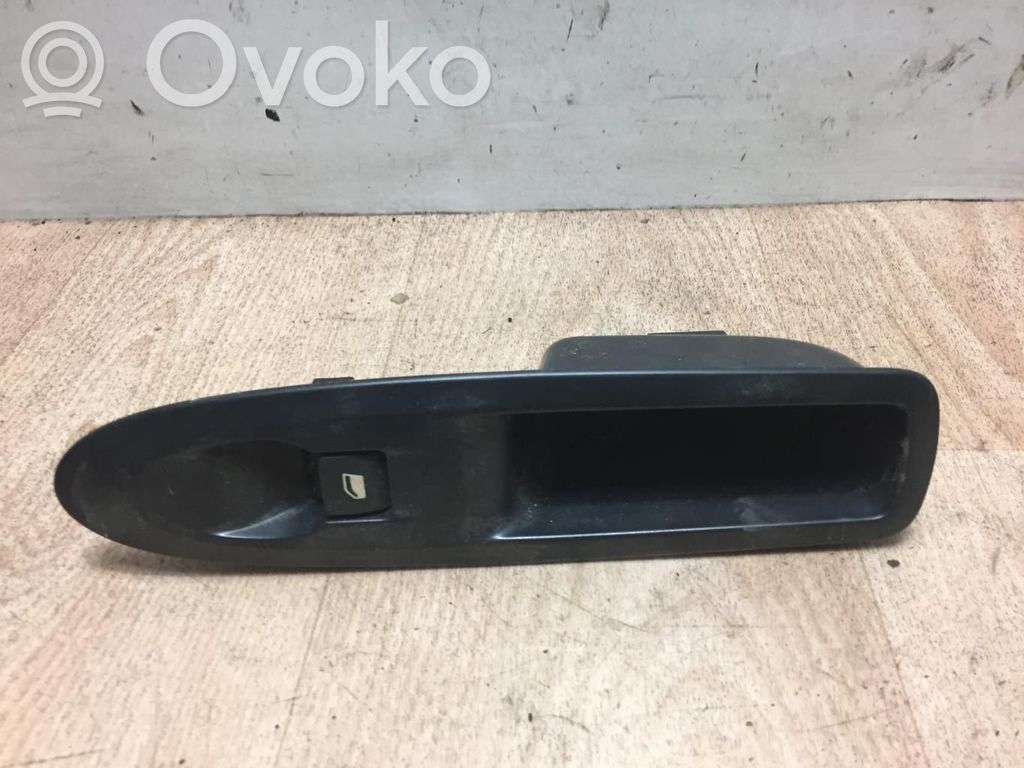 Interrupteur commade lève-vitre   00006490JZ,00006490JZ