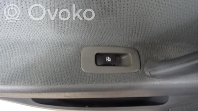 Daewoo Nubira Moldura del tarjetero del panel de la puerta trasera 