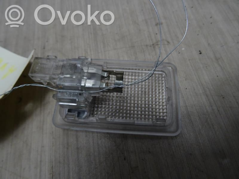Inne oświetlenie wnętrza kabiny