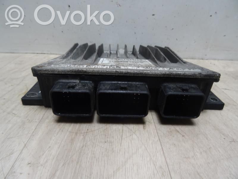 Renault Clio III Engine control unit/module 
