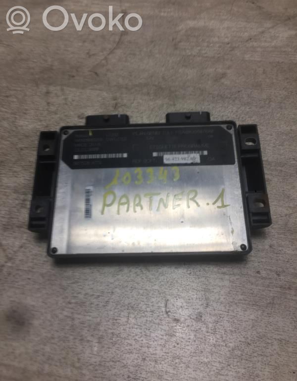 Peugeot Partner Engine control unit/module 