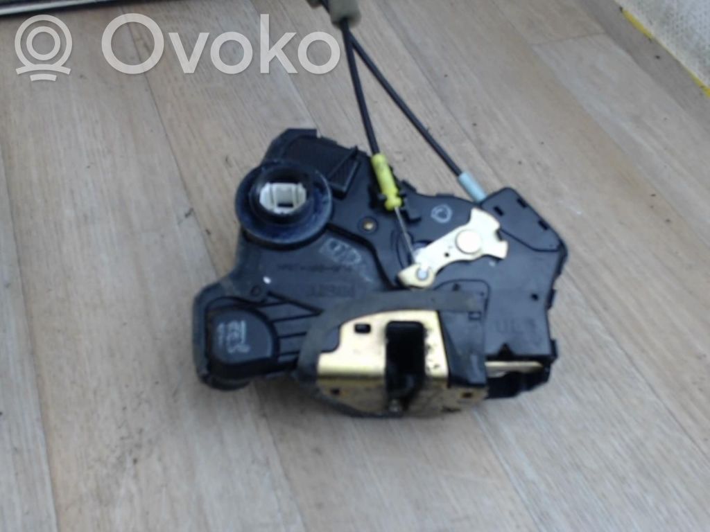 Priekšpusē slēdzene   6932002091,6932002091