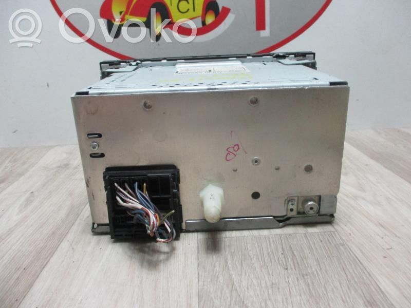 Radio/CD/DVD/GPS head unit