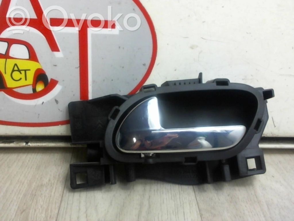 Manecilla interna puerta trasera   9101GH,9101GH