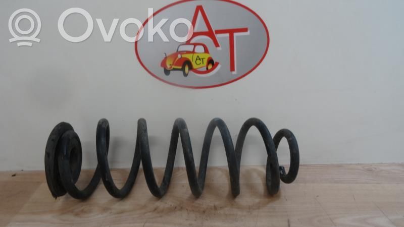 Volkswagen Golf V Sprężyna tylna 